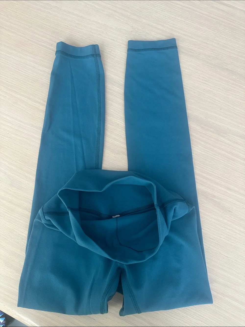 lululemon athletica excellent super